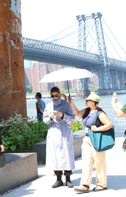 Click to view full size image
==============
VKA009.jpg VKA009.jpg